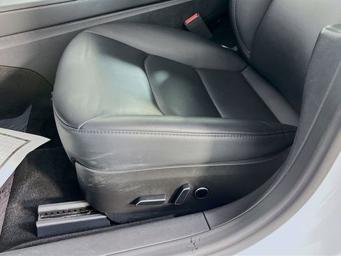 Used 2023 Tesla Model 3 Standard Range RWD image 25