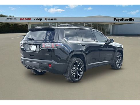 New 2026 Jeep Cherokee Overland w/ Trailer Tow Group AWD/4WD image 3