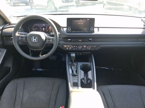 Used 2023 Honda Accord EX image 7