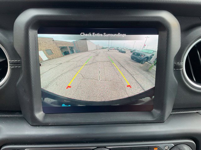Used 2022 Jeep Wrangler Unlimited Sahara w/ Cold Weather Group AWD/4WD image 36