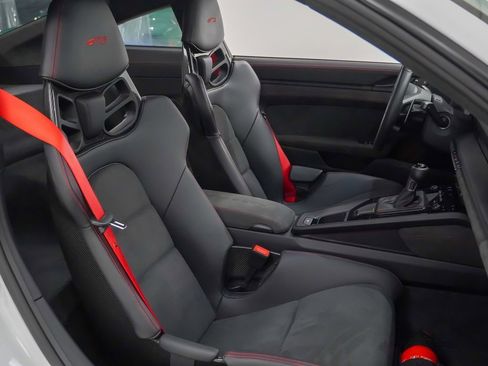 Certified 2022 Porsche 911 GT3 image 17