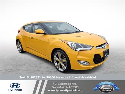 Used 2014 Hyundai Veloster w/ Technology Package 03