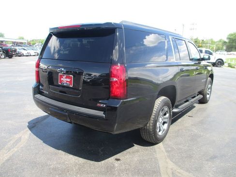 Used 2017 Chevrolet Suburban LT AWD/4WD image 4