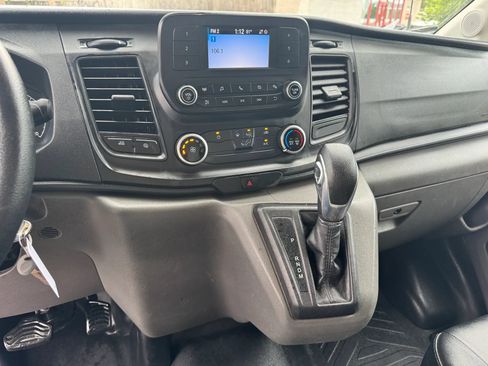 Used 2023 Ford Transit 350 DRW RWD image 21