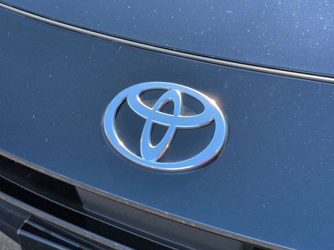 Used 2026 Toyota Prius XLE image 31