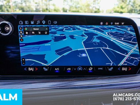 Used 2025 Chevrolet Suburban Z71 AWD/4WD image 38