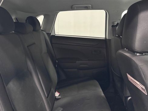 Used 2014 Mitsubishi Outlander Sport ES image 25