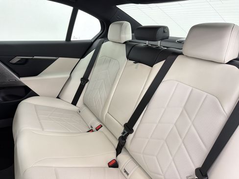 New 2027 BMW 530i RWD image 26