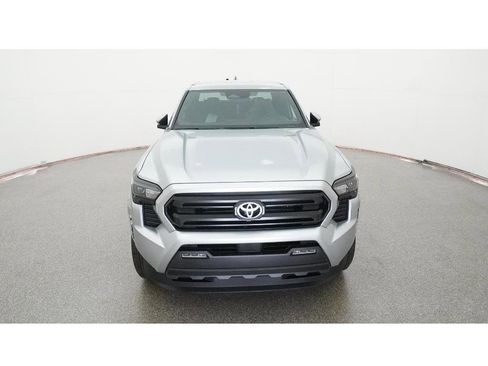 New 2025 Toyota Tacoma SR5 image 15