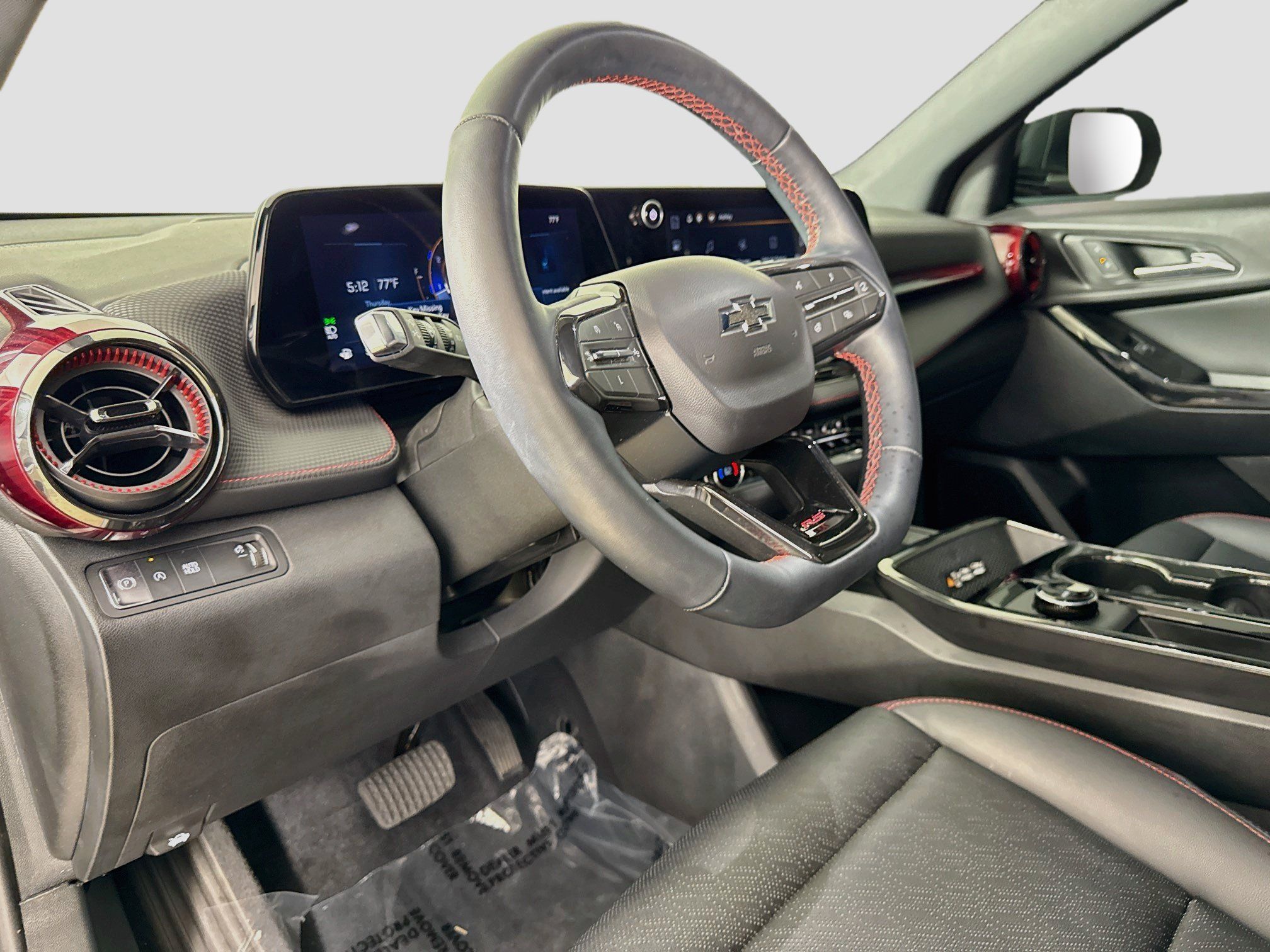 Used 2025 Chevrolet Equinox RS w/ Safety and Technology Package FWD image 11