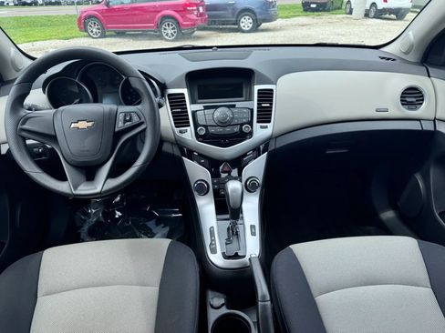 Used 2016 Chevrolet Cruze LS FWD image 20
