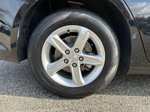 Used 2023 Chevrolet Malibu LT image 17