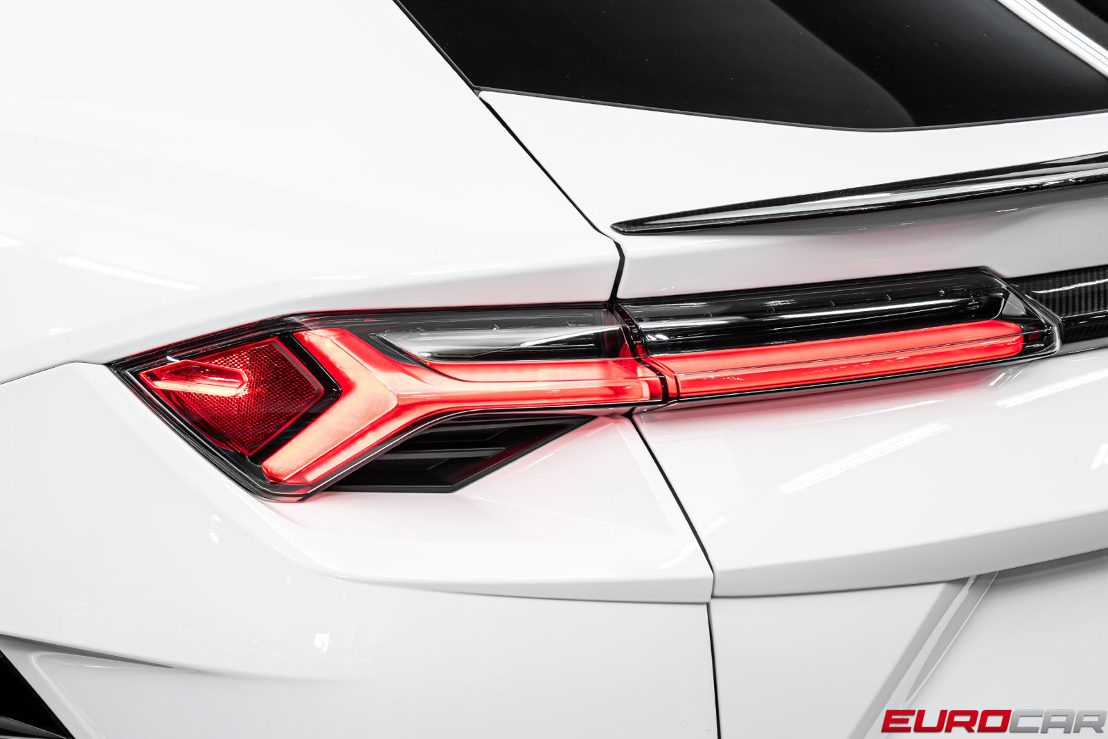 Used 2023 Lamborghini Urus Performante AWD/4WD image 26
