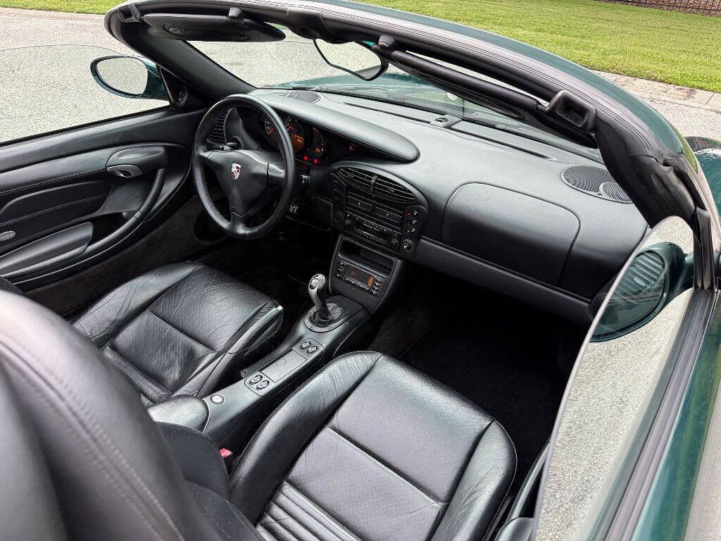 Used 2001 Porsche Boxster RWD image 39