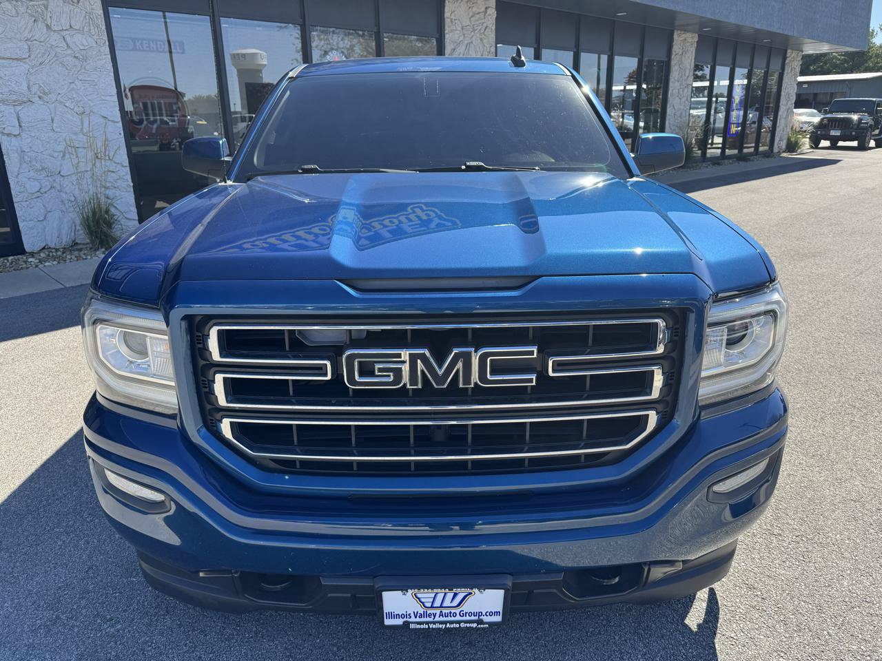 Used 2017 GMC Sierra 1500 SLE w/ SLE Value Package AWD/4WD image 12