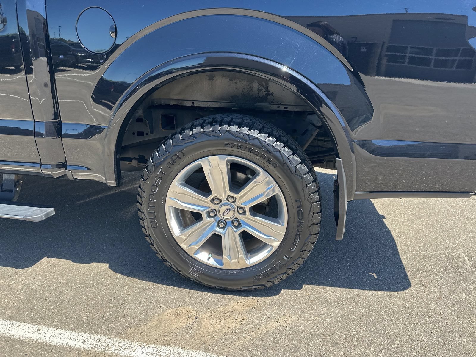 Used 2020 Ford F150 Platinum w/ Equipment Group 701A Luxury AWD/4WD image 11