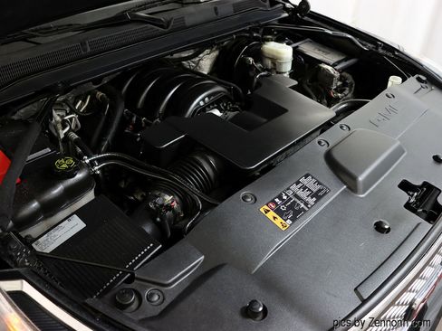 Used 2017 GMC Yukon XL Denali w/ Open Road Package image 38