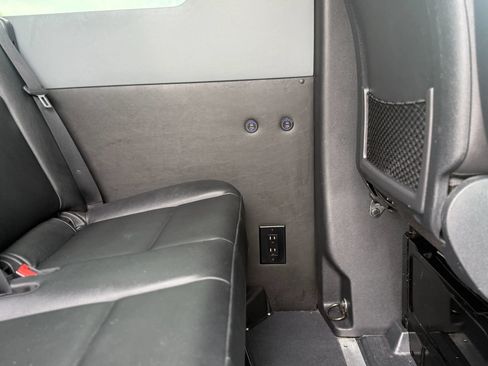 Used 2020 Mercedes-Benz Sprinter 2500 image 35