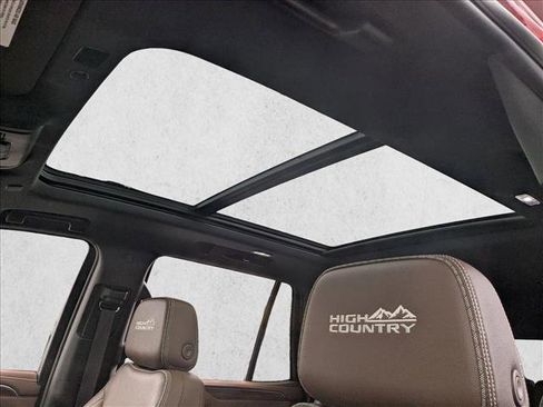 Used 2023 Chevrolet Tahoe High Country image 14