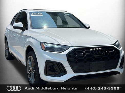 Used 2025 Audi Q5 e Premium Plus w/ Premium Plus Package AWD/4WD image 1