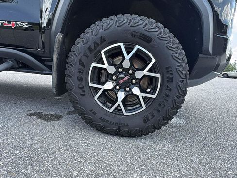 Used 2023 GMC Canyon AT4X AWD/4WD image 11