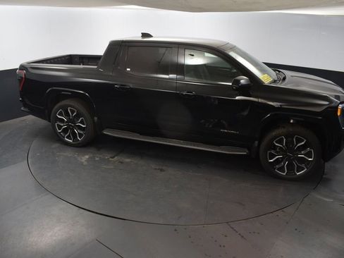 New 2025 GMC Sierra EV Denali image 41