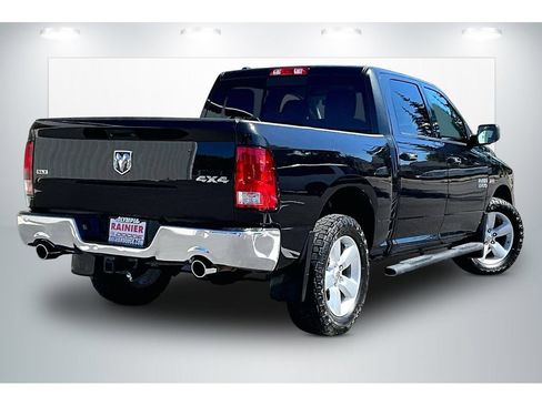 Used 2015 RAM 1500 Classic SLT w/ SLT Plus D←cor Group AWD/4WD image 13