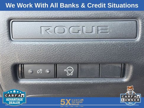 Used 2023 Nissan Rogue S image 25