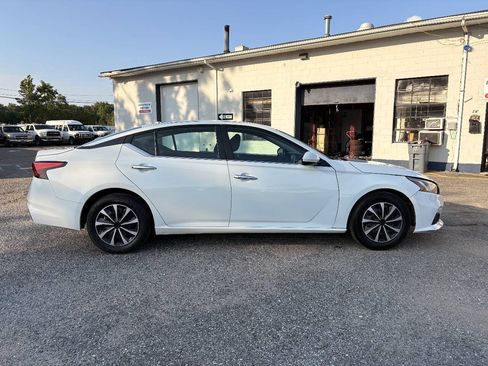 Used 2020 Nissan Altima 2.5 S FWD image 5
