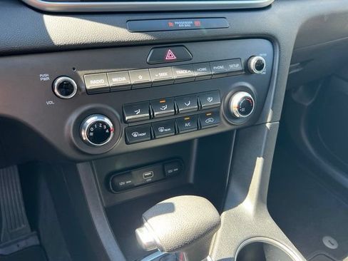 Used 2020 Kia Sportage LX AWD/4WD image 20