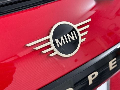 Certified 2025 MINI Cooper 2-Door Hardtop image 21