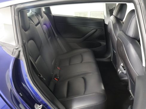 Used 2018 Tesla Model 3 Long Range image 29