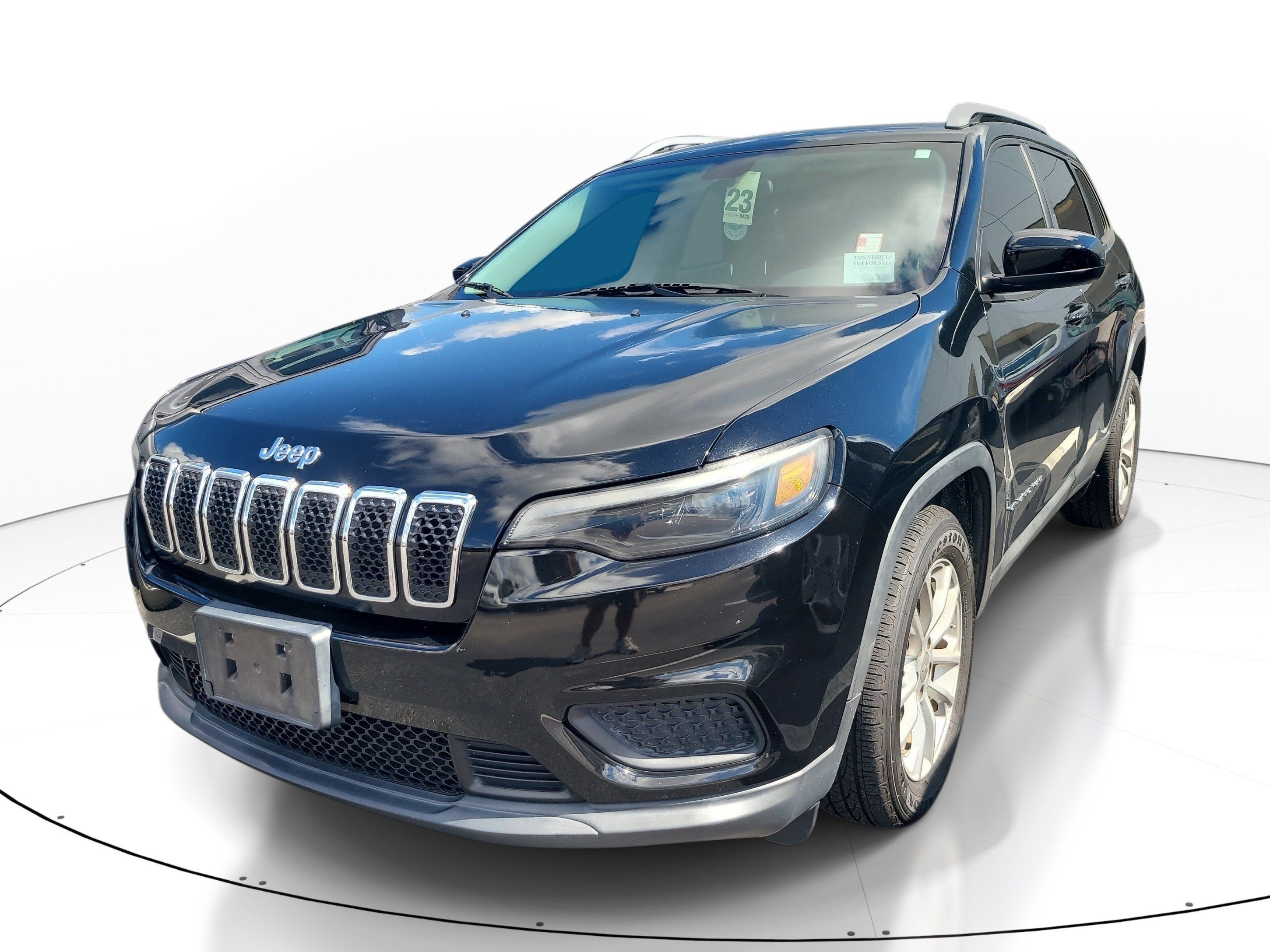 Used 2020 Jeep Cherokee Latitude FWD image 3