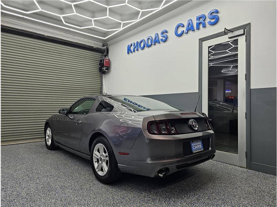Used 2014 Ford Mustang Coupe w/ Equipment Group 102A RWD image 3