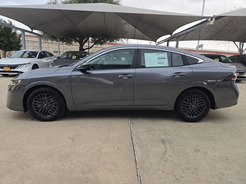 New 2026 Nissan Sentra SV w/ Floor Mat Package FWD image 6