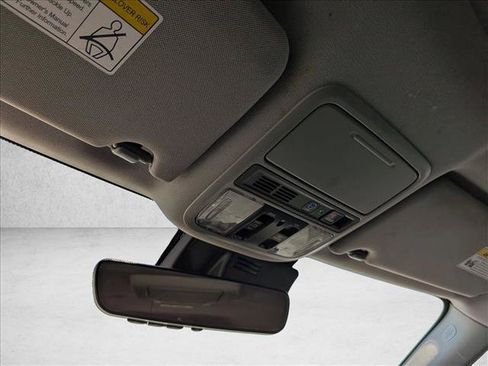 Used 2019 Honda Pilot Touring image 13