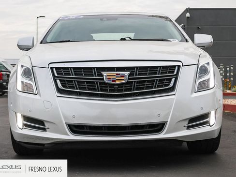 Used 2016 Cadillac XTS Premium FWD image 2