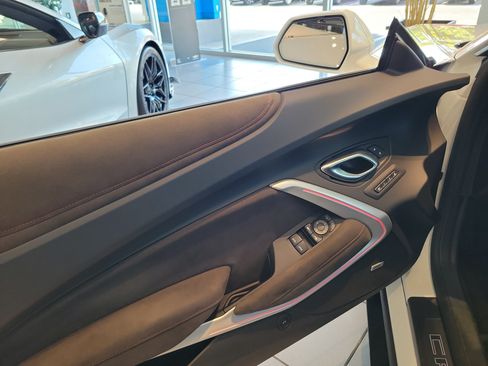 Used 2018 Chevrolet Camaro ZL1 RWD image 13