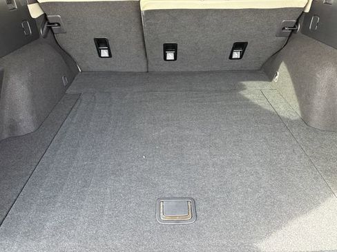 Used 2025 Subaru Outback Premium image 11