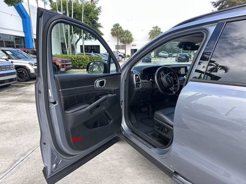 Used 2023 Kia Sorento SX FWD image 22