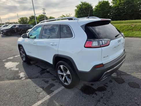 Used 2019 Jeep Cherokee Limited AWD/4WD image 14
