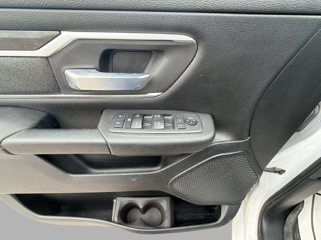 Used 2020 RAM 1500 Big Horn AWD/4WD image 17