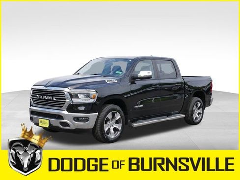 Used 2023 RAM 1500 Laramie AWD/4WD image 3