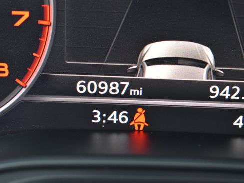 Used 2018 Audi Q5 2.0T Premium Plus w/ Premium Plus Package image 18