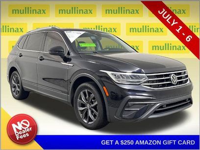 Used 2022 Volkswagen Tiguan SE w/ Panoramic Sunroof Package
