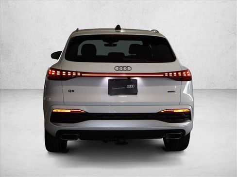 Used 2025 Audi Q5 Premium w/ Premium Plus AWD/4WD image 8