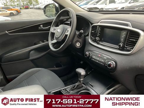 Used 2020 Kia Sorento AWD V6 image 14