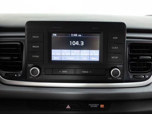 Used 2018 Kia Rio S FWD image 32