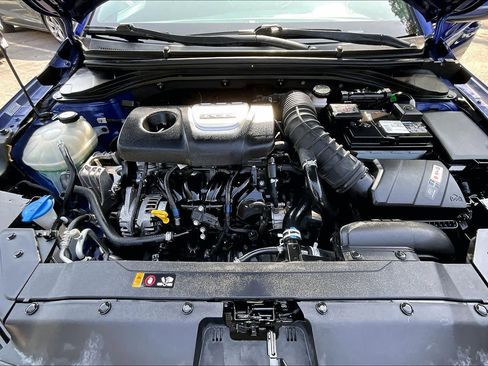 Used 2020 Hyundai Elantra Sport w/ Cargo Package (C1) image 29