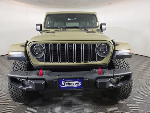 Certified 2025 Jeep Wrangler Unlimited Rubicon AWD/4WD image 2